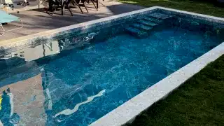 Kuşadası Soğucak'ta 7x3 21 Metrekarelik Skimmer Sistemli Merdivenli Havuz